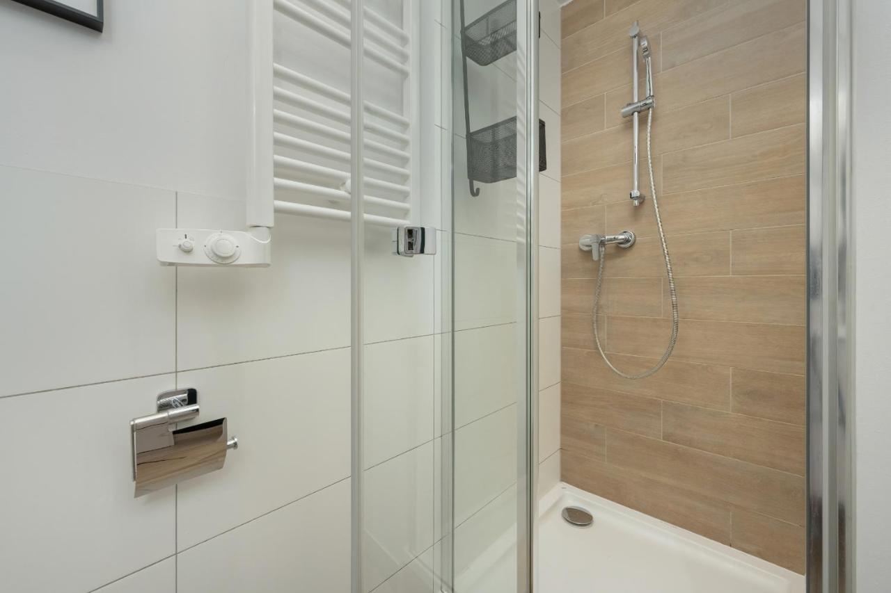 Trendy Studios With Home Office Near Wroclaw Main Station By Noclegi Renters Экстерьер фото